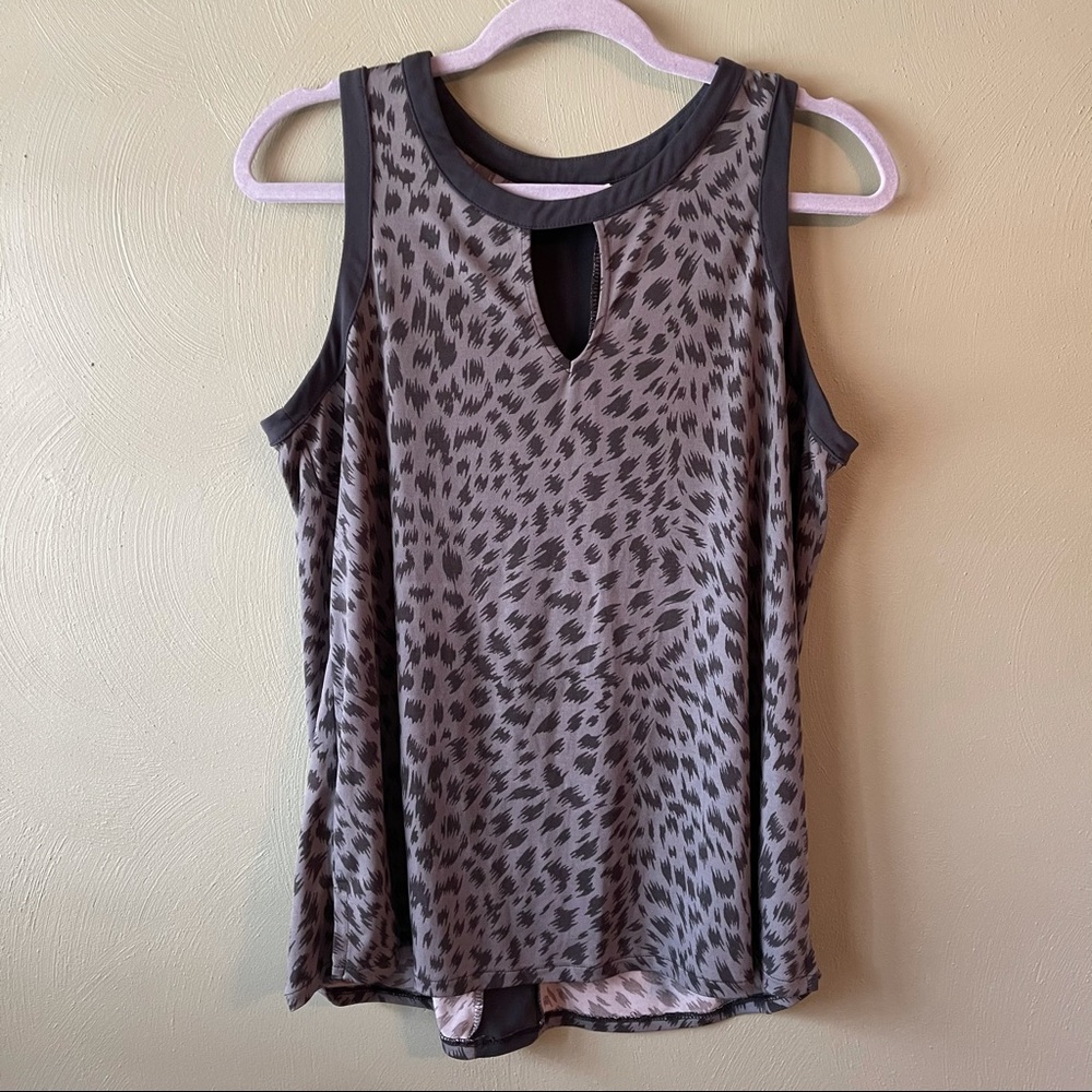 Animal print tee top blouse